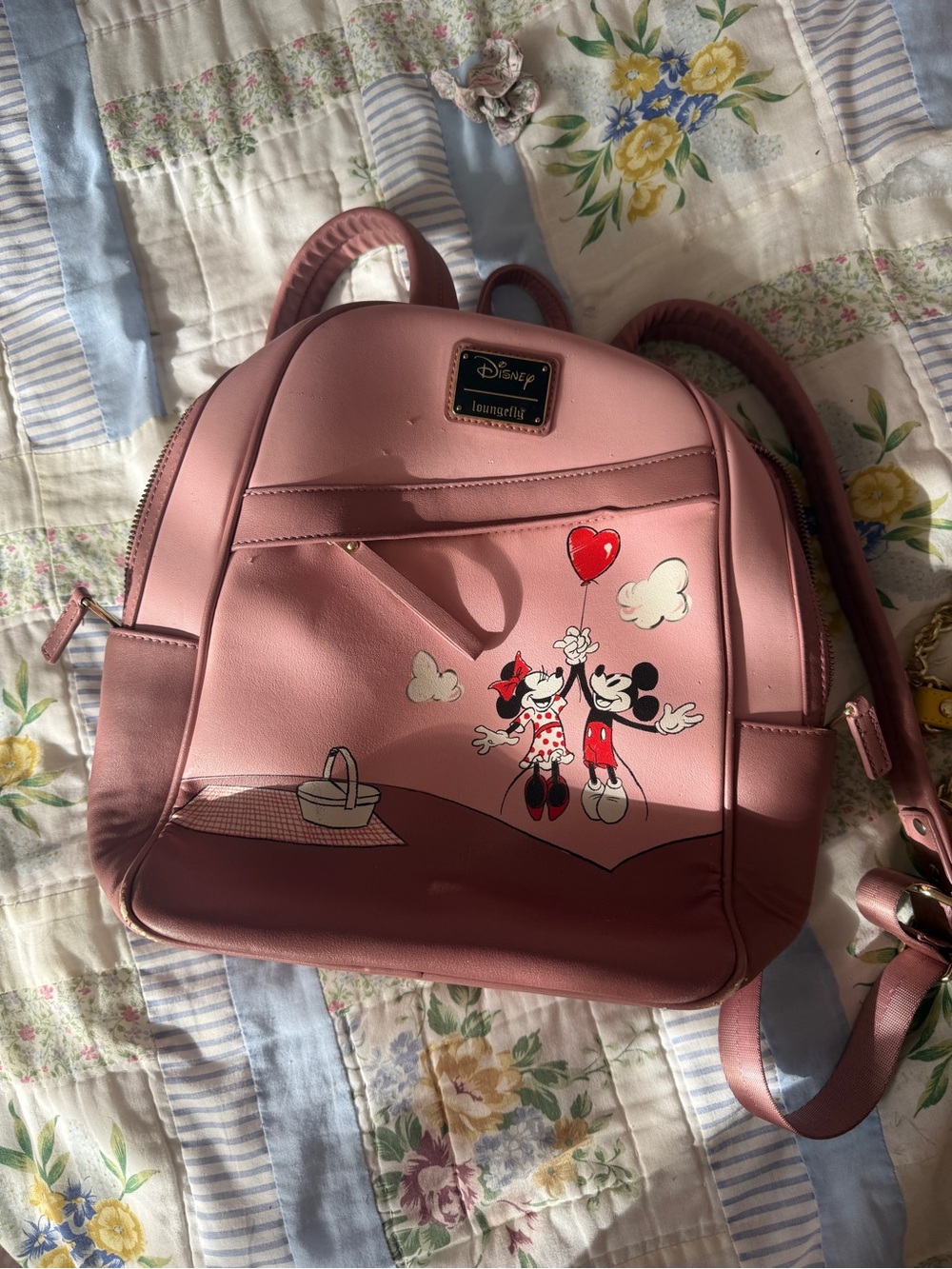 Lounge fly Mickey and Minnie, valentine backpack